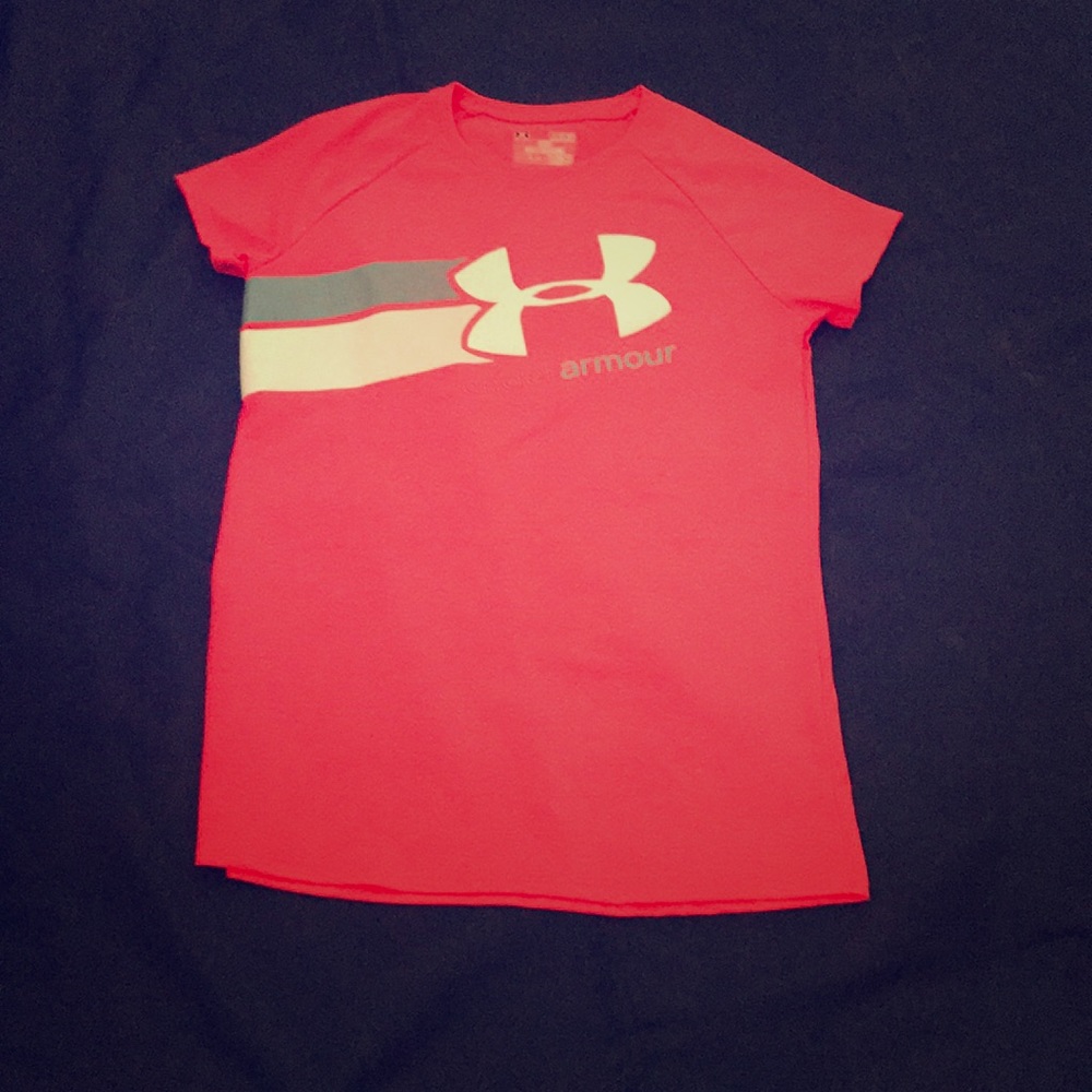 Under armour pink loose shirt